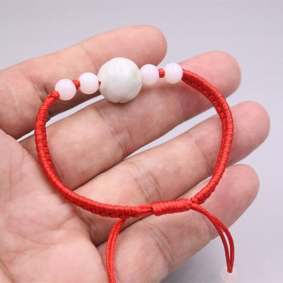 💗 Light Jade Beaded Macrame Bracelet 7”-8” adjustable NEW - Picture 3 of 5